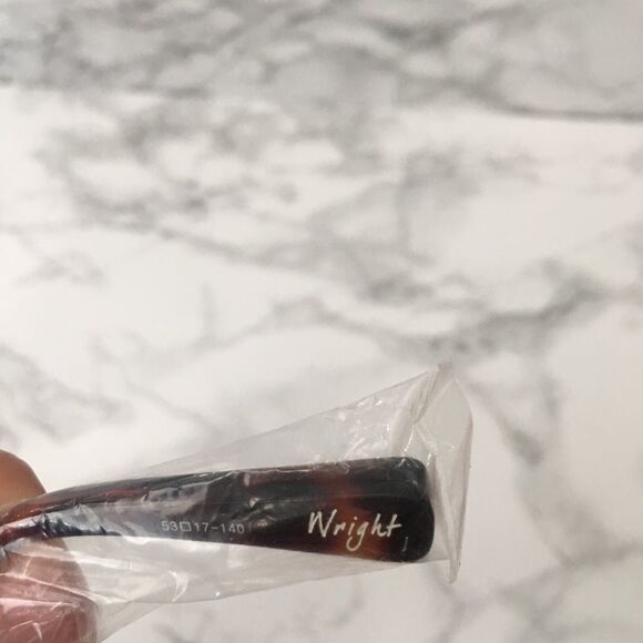 ELIZABETH & JAMES Wright 53mm Cat Eye Tortoise Sunglasses - Picture 4 of 5